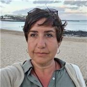Profesora titulada en Interiorismo. ( antigua formacion de 5 años) 30 años de experiencia. enseñar realizar un proyecto desde 0.